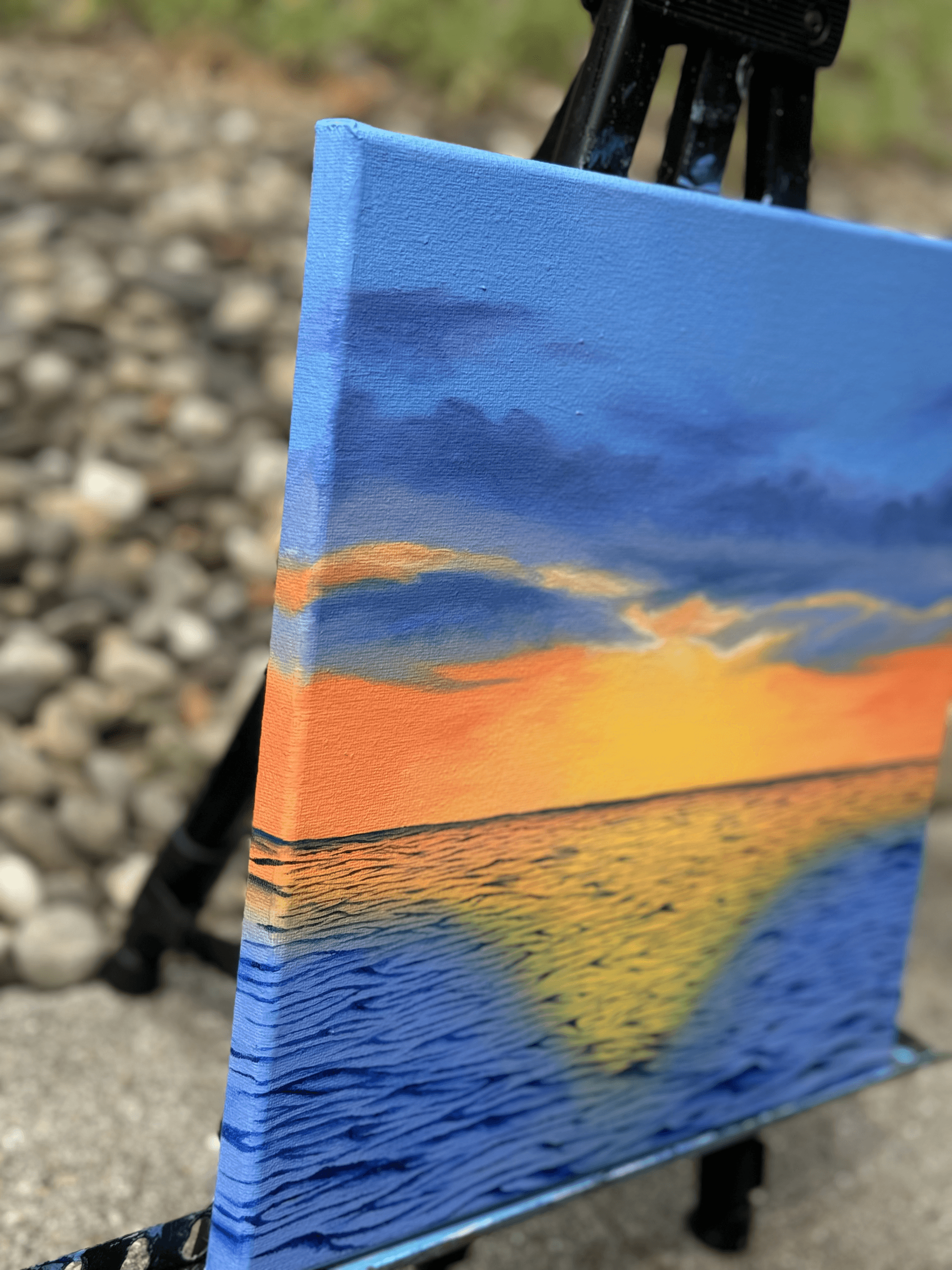 Side view showing painted wrap-around canvas edges